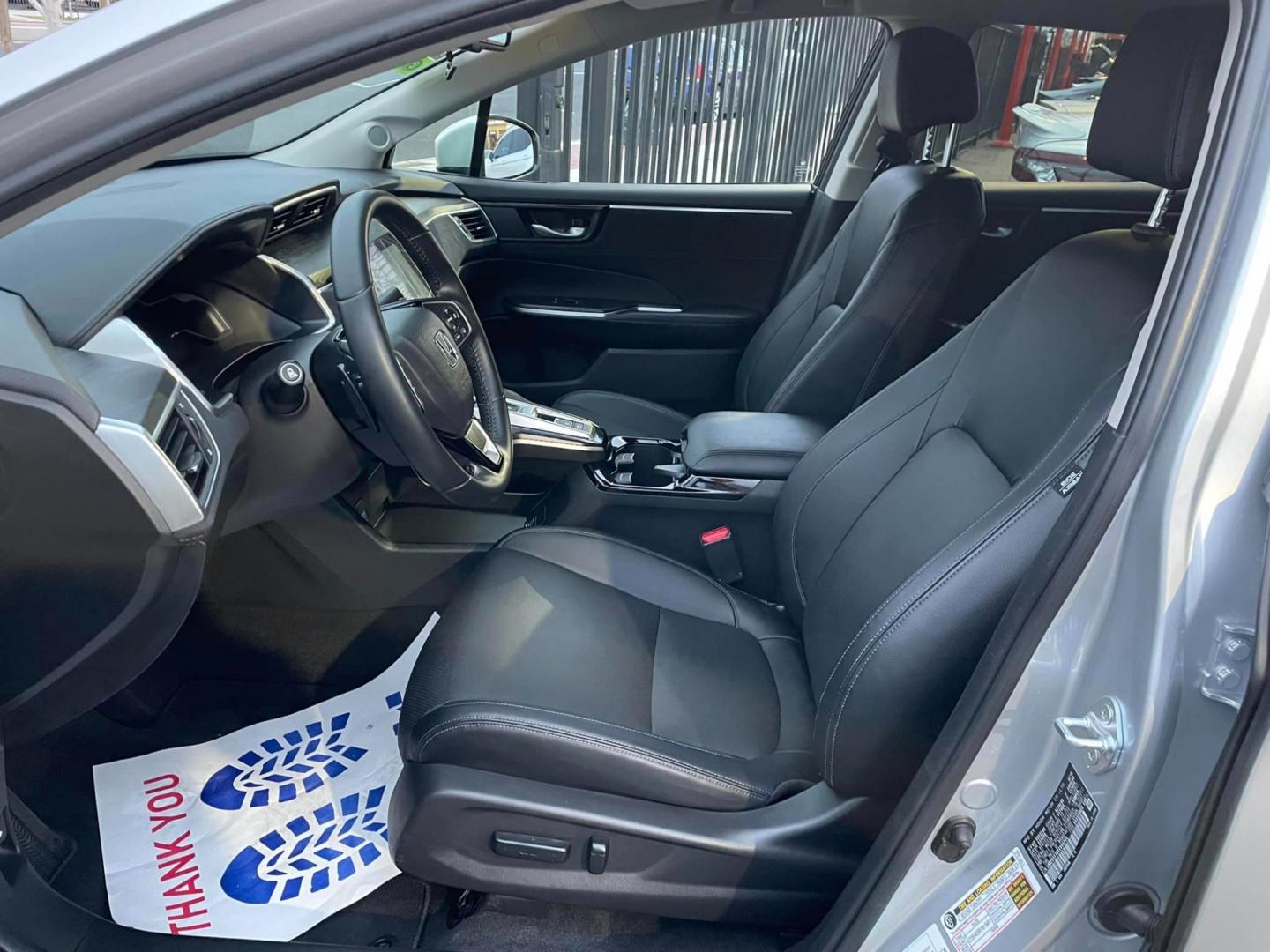 2019 SILVER /BLACK Honda Clarity (JHMZC5F3XKC) , located at 744 E Miner Ave, Stockton, CA, 95202, (209) 944-5770, 37.956863, -121.282082 - Photo#6